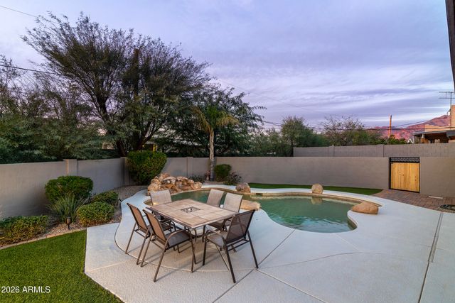 9822 E Palermo Avenue, Gold Canyon, AZ 85118