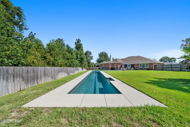 1609 Inverness Road, Lynn Haven, FL 32444