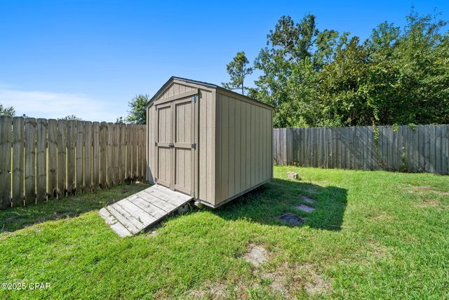 1609 Inverness Road, Lynn Haven, FL 32444