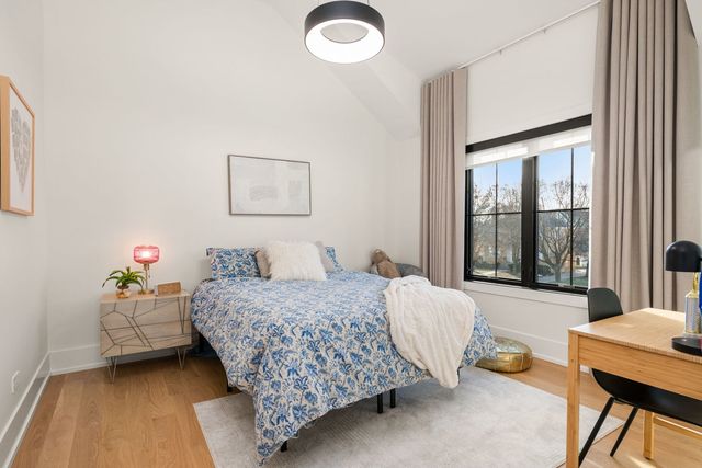 835 S Ashland Avenue, La Grange, IL 60525