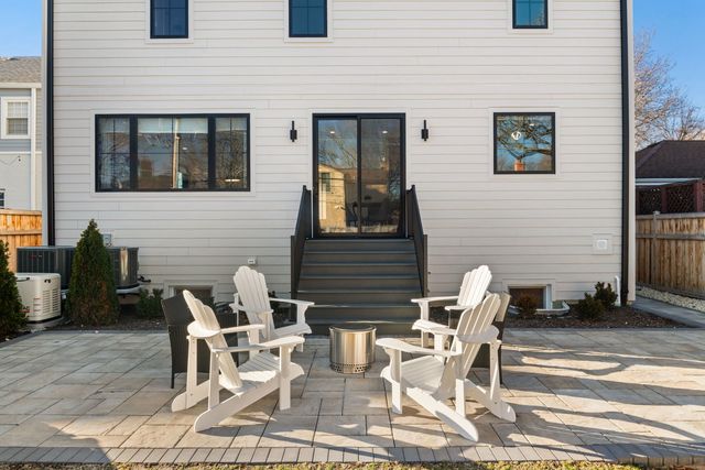 835 S Ashland Avenue, La Grange, IL 60525