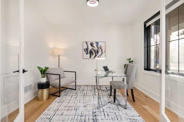 835 S Ashland Avenue, La Grange, IL 60525