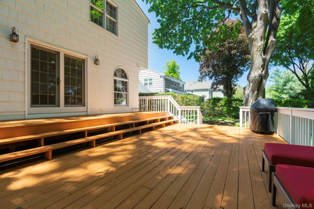 27 Valentine Road, Briarcliff Manor, NY 10510