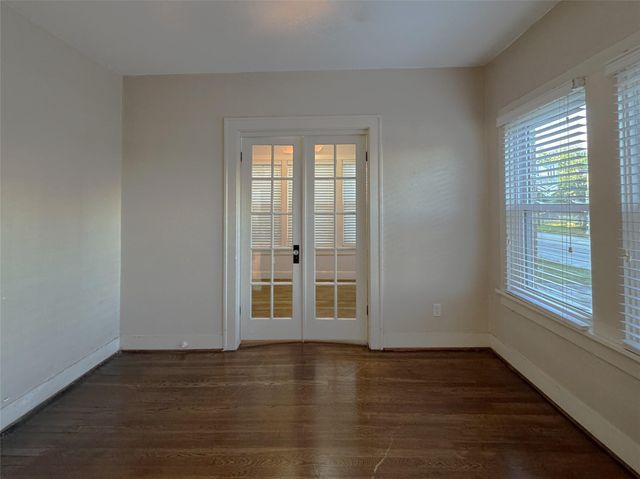 302 W Saulnier Street 2, Houston, TX 77019
