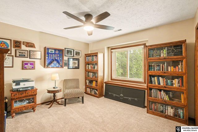 11414 S 43rd Street, Bellevue, NE 68123