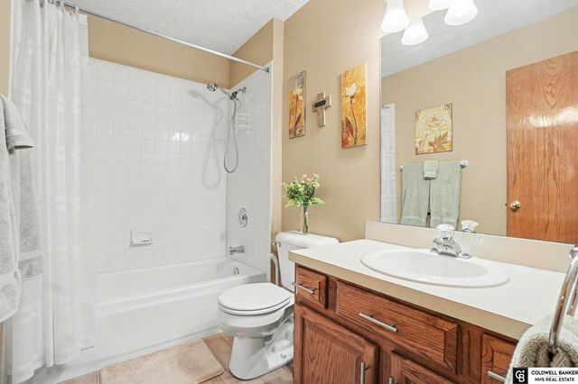 11414 S 43rd Street, Bellevue, NE 68123