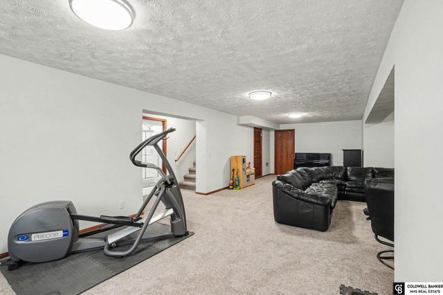 11414 S 43rd Street, Bellevue, NE 68123