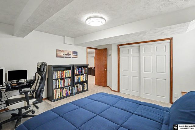 11414 S 43rd Street, Bellevue, NE 68123