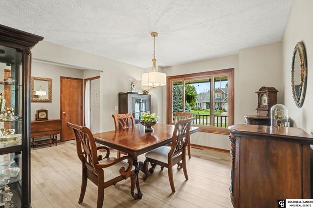 11414 S 43rd Street, Bellevue, NE 68123