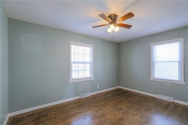 8025 W 93rd Street, Overland Park, KS 66212