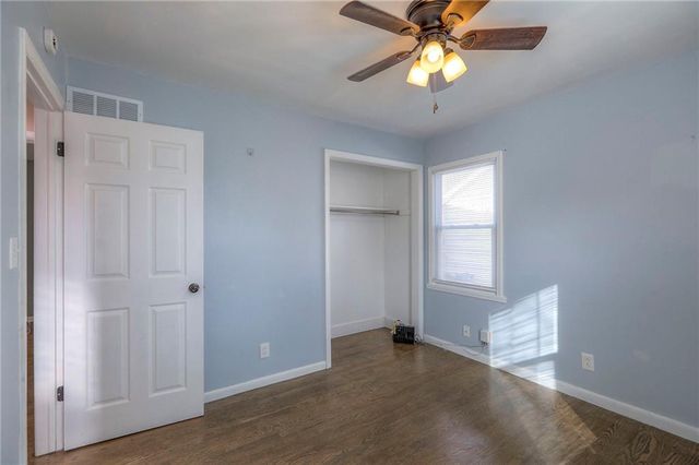 8025 W 93rd Street, Overland Park, KS 66212