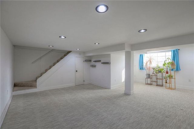 8025 W 93rd Street, Overland Park, KS 66212