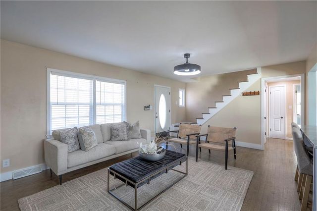 8025 W 93rd Street, Overland Park, KS 66212