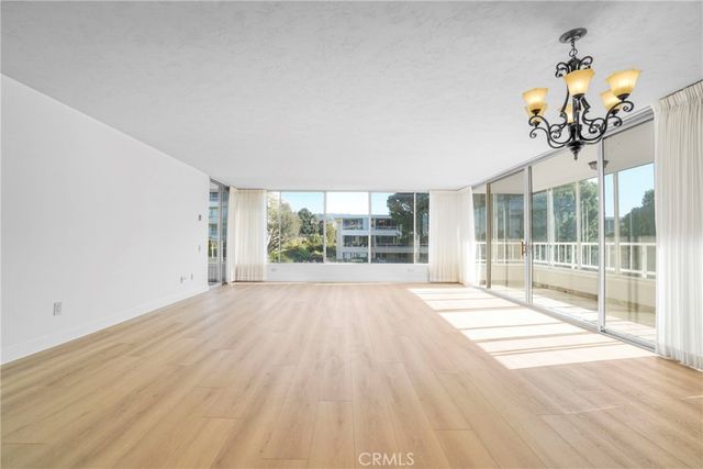 32700 Coastsite Drive 102, Rancho Palos Verdes, CA 90275