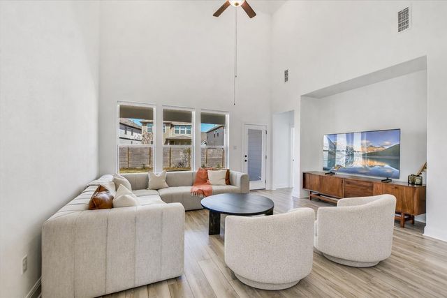 217 Turnbuckle BND, Leander, TX 78641