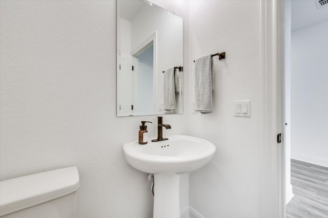 217 Turnbuckle BND, Leander, TX 78641