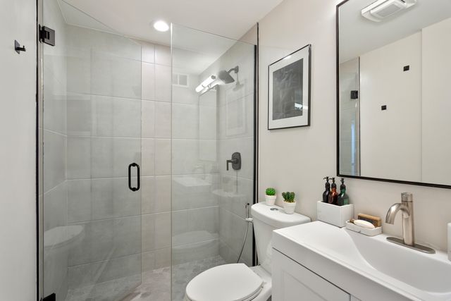 21 W Goethe Street 18GH, Chicago, IL 60610