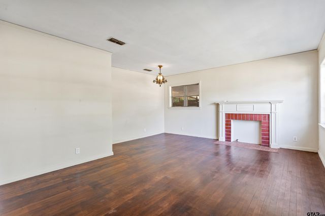 409 E 5th Street, Tyler, TX 75701