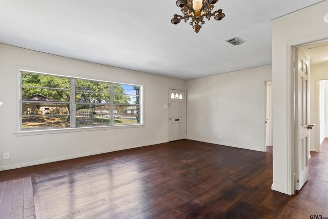 409 E 5th Street, Tyler, TX 75701