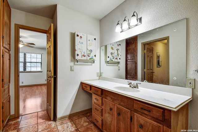 1009 Tanglewood, Spring Branch, TX 78070