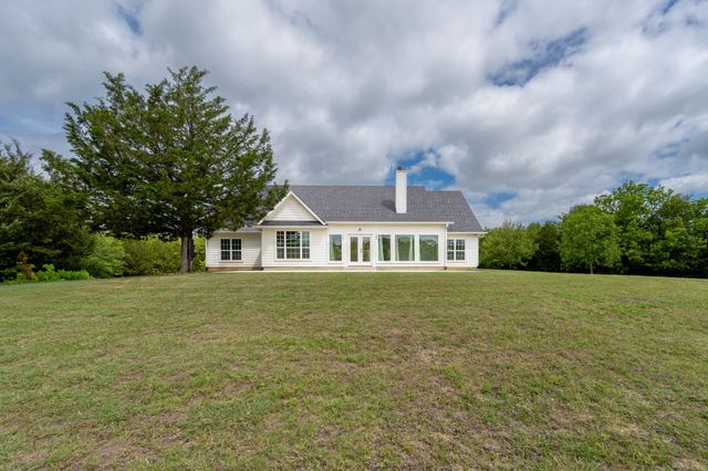 38 Jubilee Farm Road, Bells, TX 75414
