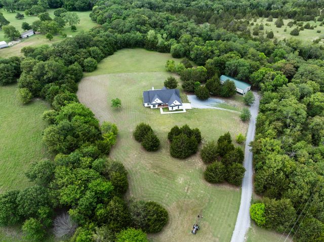 38 Jubilee Farm Road, Bells, TX 75414