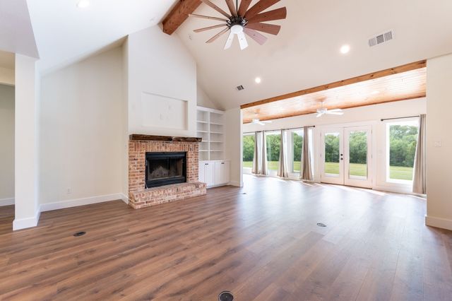 38 Jubilee Farm Road, Bells, TX 75414