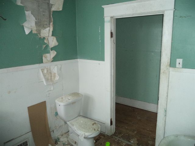 841 E 8th Street, Flint, MI 48503