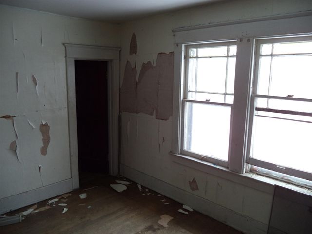 841 E 8th Street, Flint, MI 48503