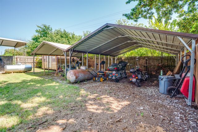 316 County Road 173, Gainesville, TX 76240
