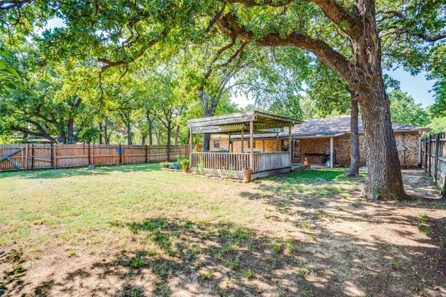 316 County Road 173, Gainesville, TX 76240