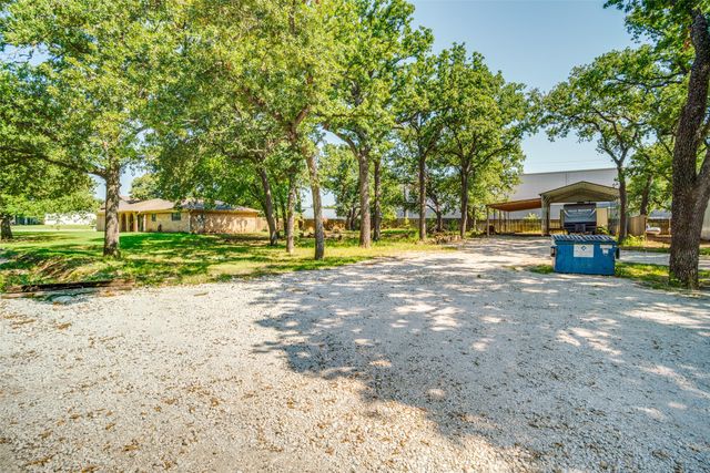 316 County Road 173, Gainesville, TX 76240