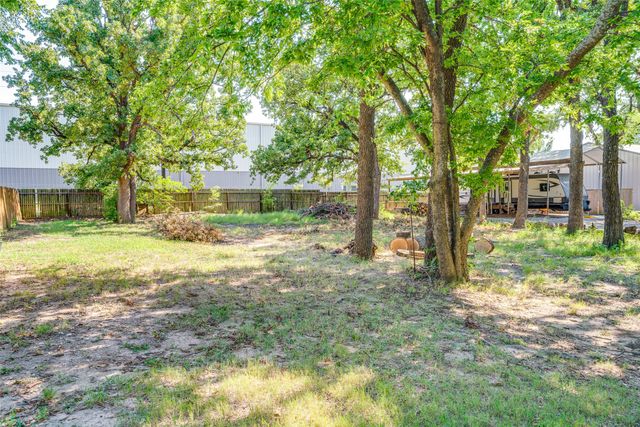 316 County Road 173, Gainesville, TX 76240