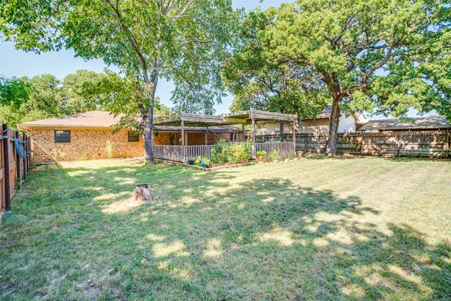 316 County Road 173, Gainesville, TX 76240