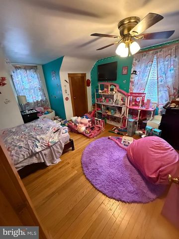 208 S PENNSYLVANIA AVE, Centre Hall, PA 16828