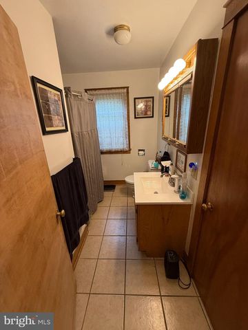 208 S PENNSYLVANIA AVE, Centre Hall, PA 16828