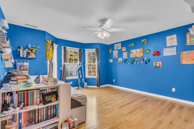 4897 Pyles Rd, Chapel Hill, TN 37034