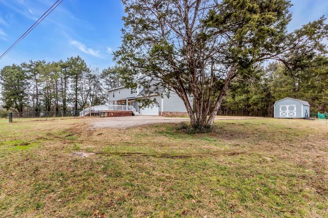 4897 Pyles Rd, Chapel Hill, TN 37034