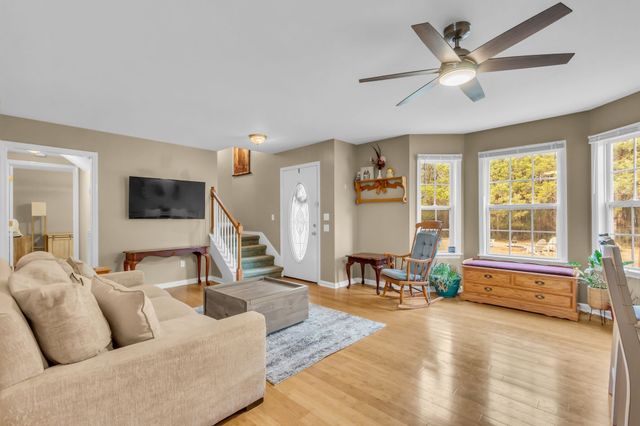 4897 Pyles Rd, Chapel Hill, TN 37034