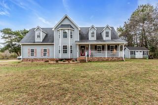 4897 Pyles Rd, Chapel Hill, TN 37034
