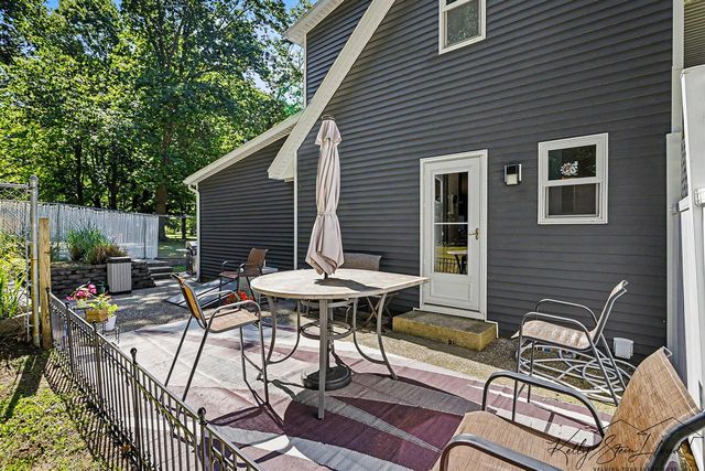 17566 Blue Star Memorial Highway, South Haven, MI 49090