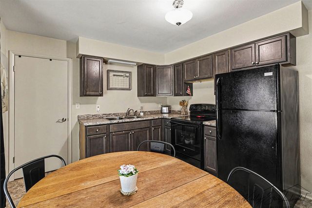 17566 Blue Star Memorial Highway, South Haven, MI 49090