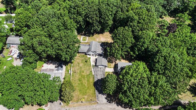 17566 Blue Star Memorial Highway, South Haven, MI 49090