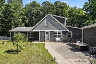 17566 Blue Star Memorial Highway, South Haven, MI 49090