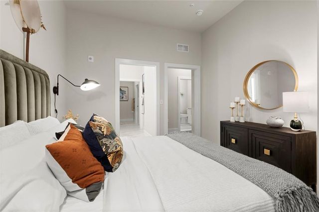 2648 Sandy Plains Road 240, Marietta, GA 30066