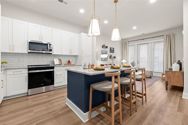 2648 Sandy Plains Road 240, Marietta, GA 30066