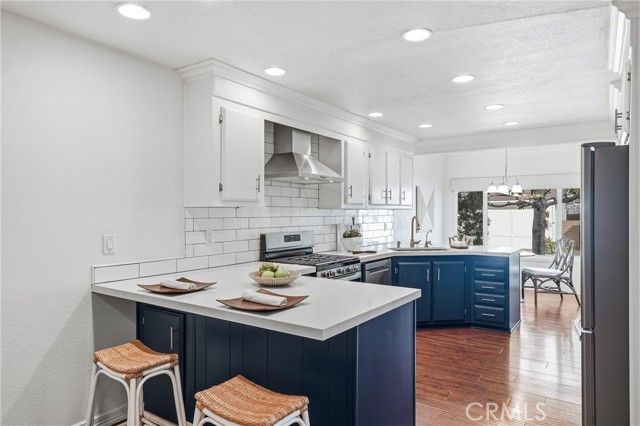 2624 Forest Lake 13, Santa Ana, CA 92705