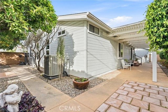 2624 Forest Lake 13, Santa Ana, CA 92705