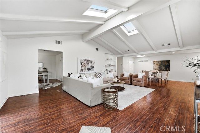 2624 Forest Lake 13, Santa Ana, CA 92705