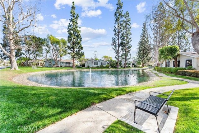 2624 Forest Lake 13, Santa Ana, CA 92705